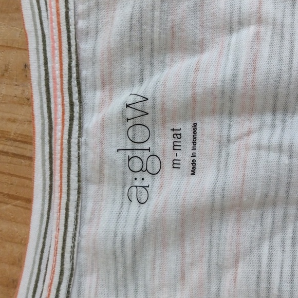 A:Glow Stretch Knit V-neck Striped Maternity Top NWOT Size M - Picture 2 of 6